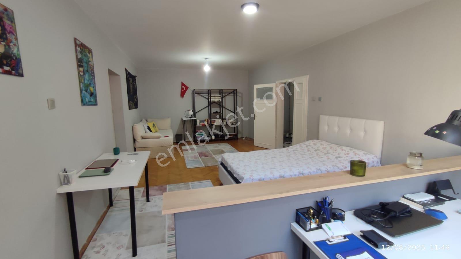 Çankaya İşçi Blokları Mah. Çok Katlılarda Satılık 2+1 Daire - Görsel 14