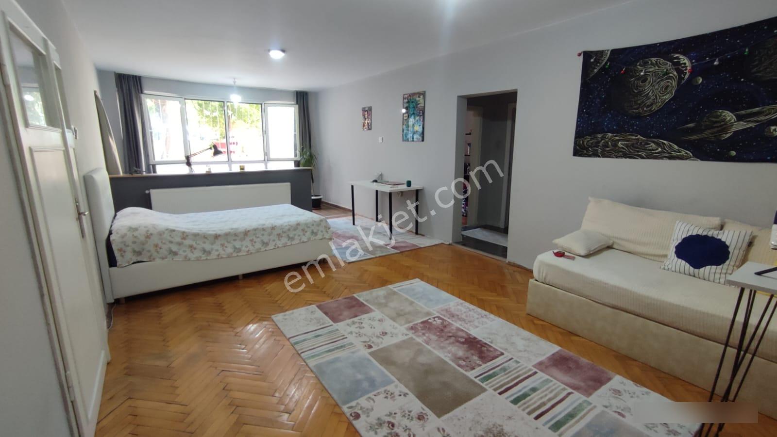 Çankaya İşçi Blokları Mah. Çok Katlılarda Satılık 2+1 Daire - Görsel 15