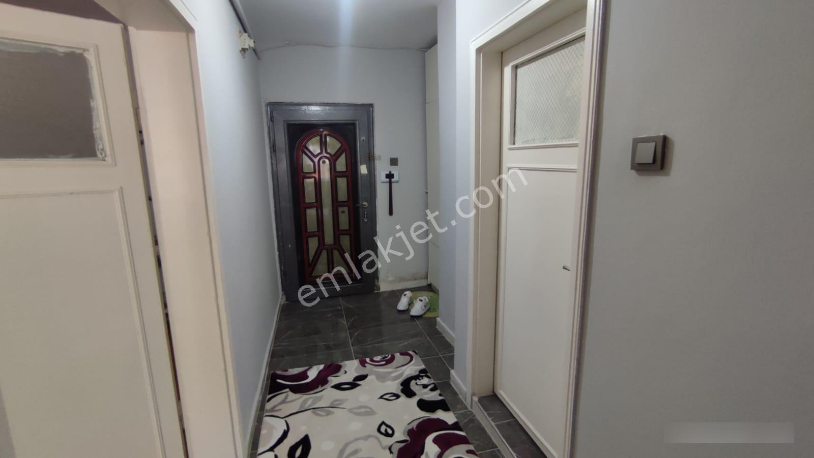 Çankaya İşçi Blokları Mah. Çok Katlılarda Satılık 2+1 Daire - Görsel 10