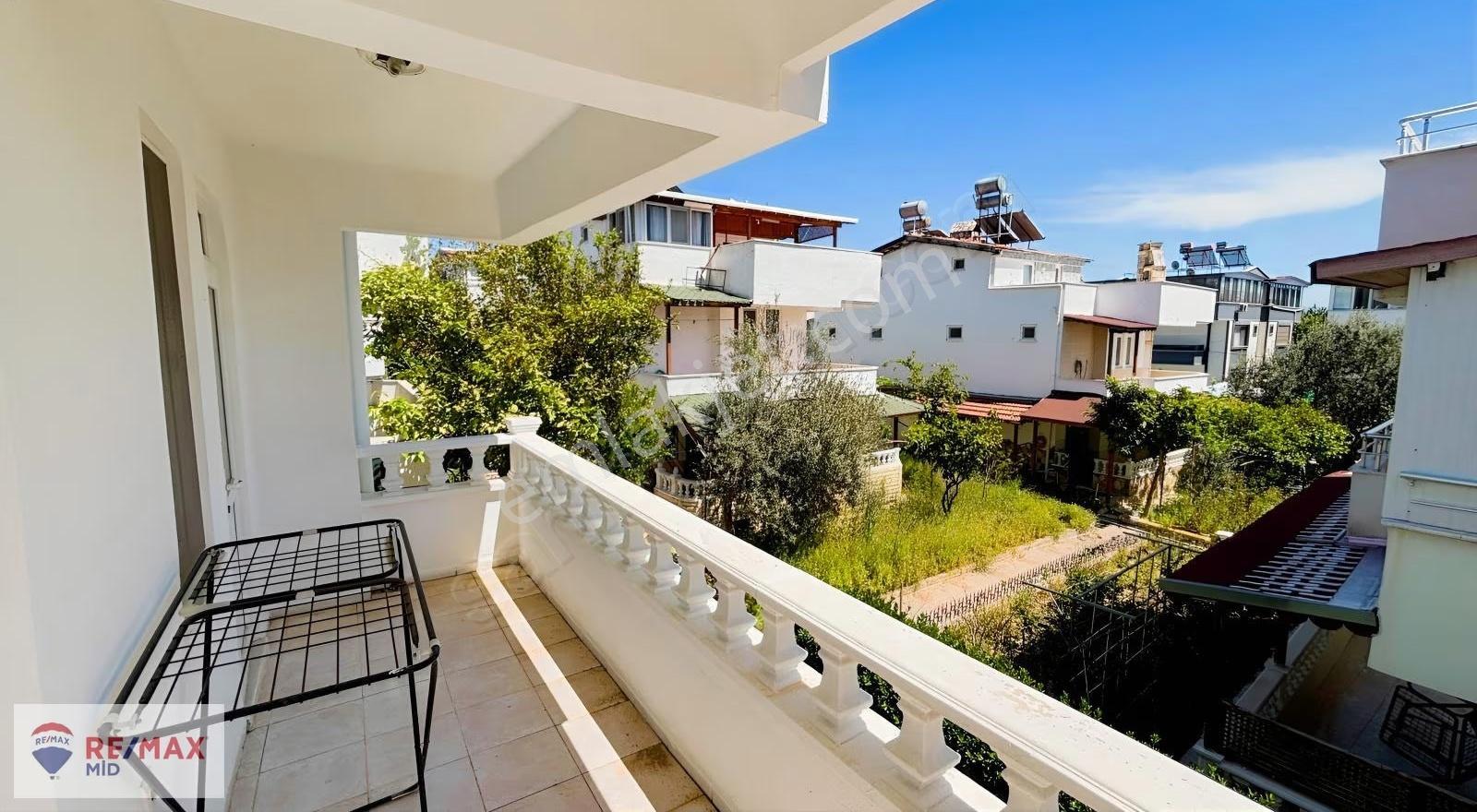 Remax Mid'den Gürede Deniz Manzaralı Site İçi Tripleks Villa - Görsel 2
