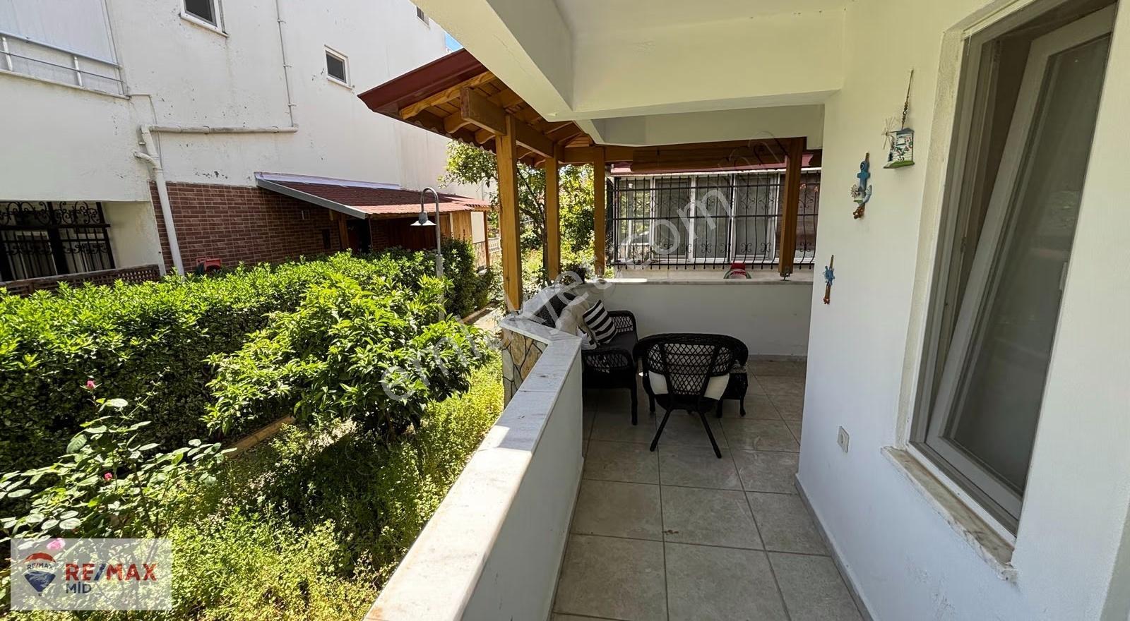 Remax Mid'den Gürede Deniz Manzaralı Site İçi Tripleks Villa - Görsel 8