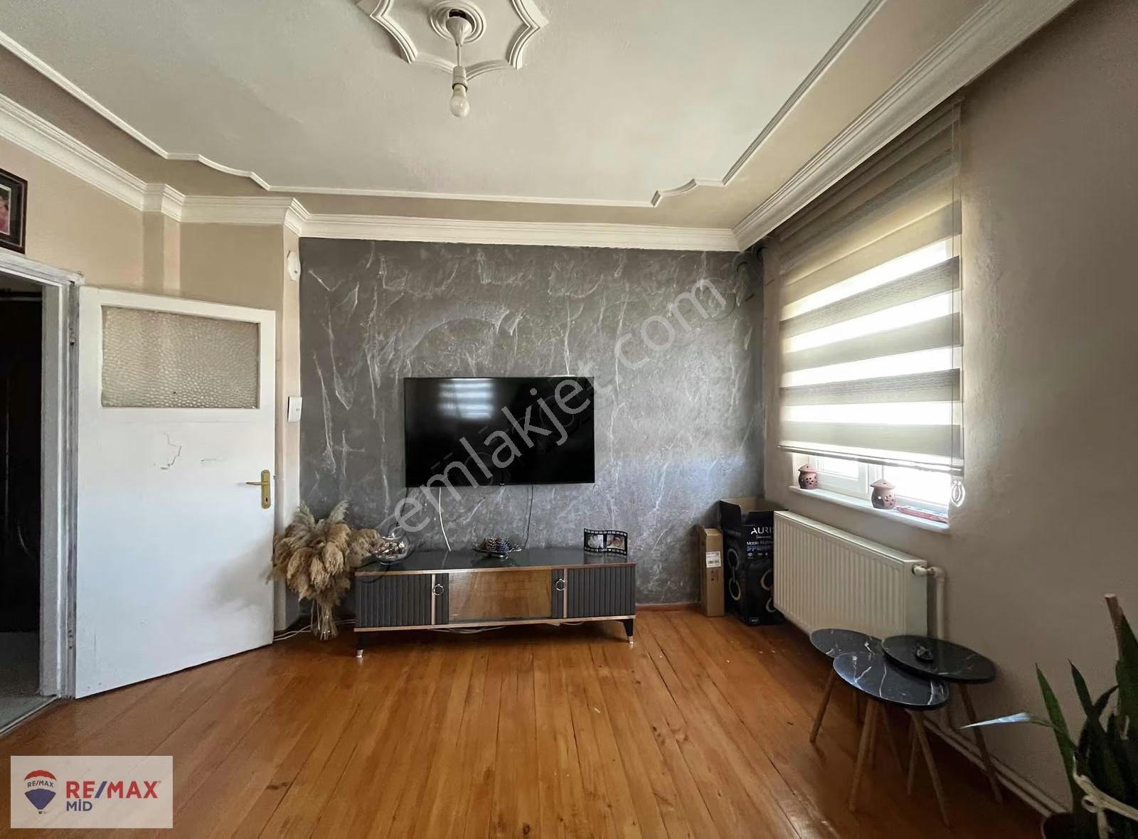 Remax Mıd 'den Adnan Menderes 2+1 Satılık Daıre - Görsel 4