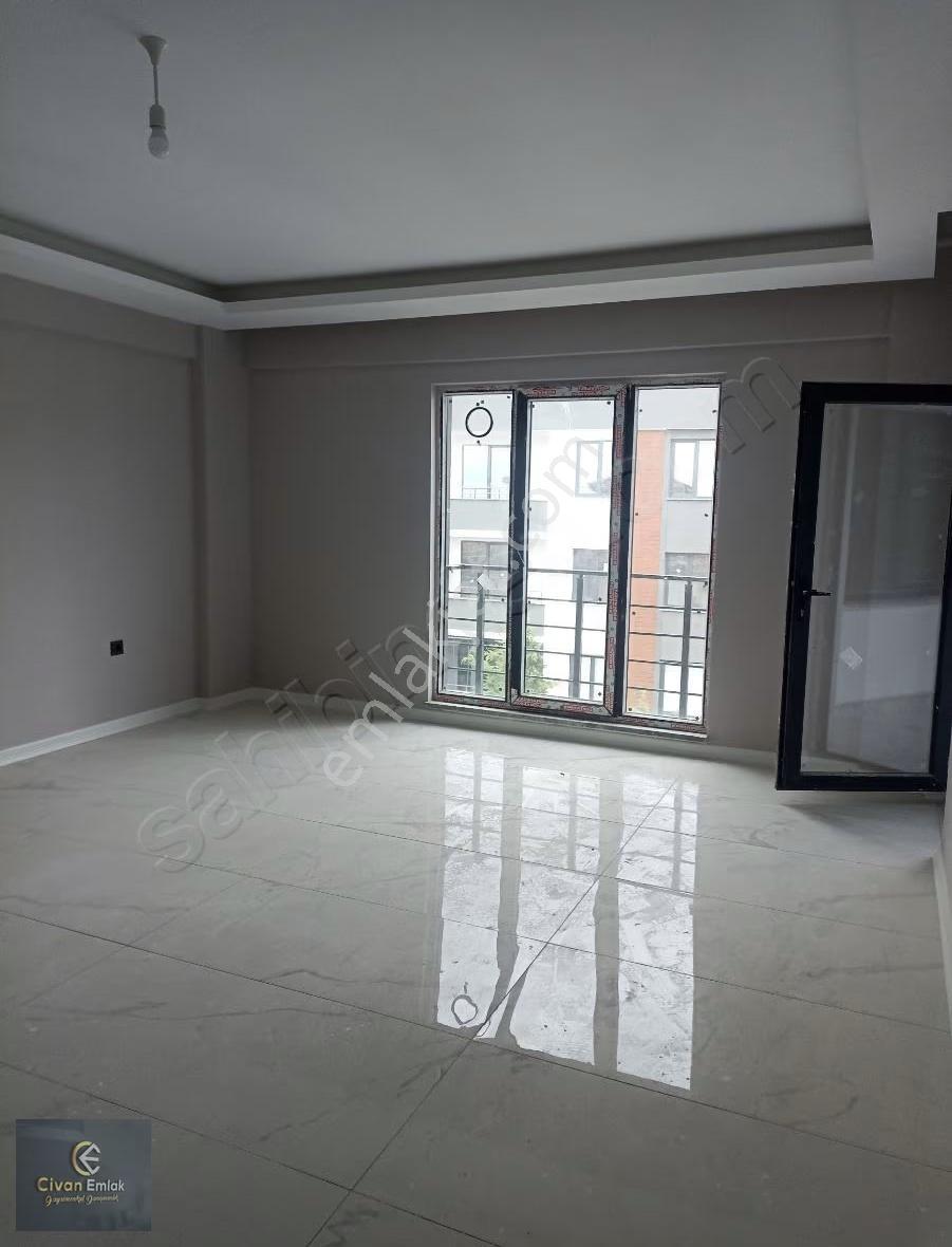Civan Emlaktan Yakakent Merkezde Satılık Sıfır Daire