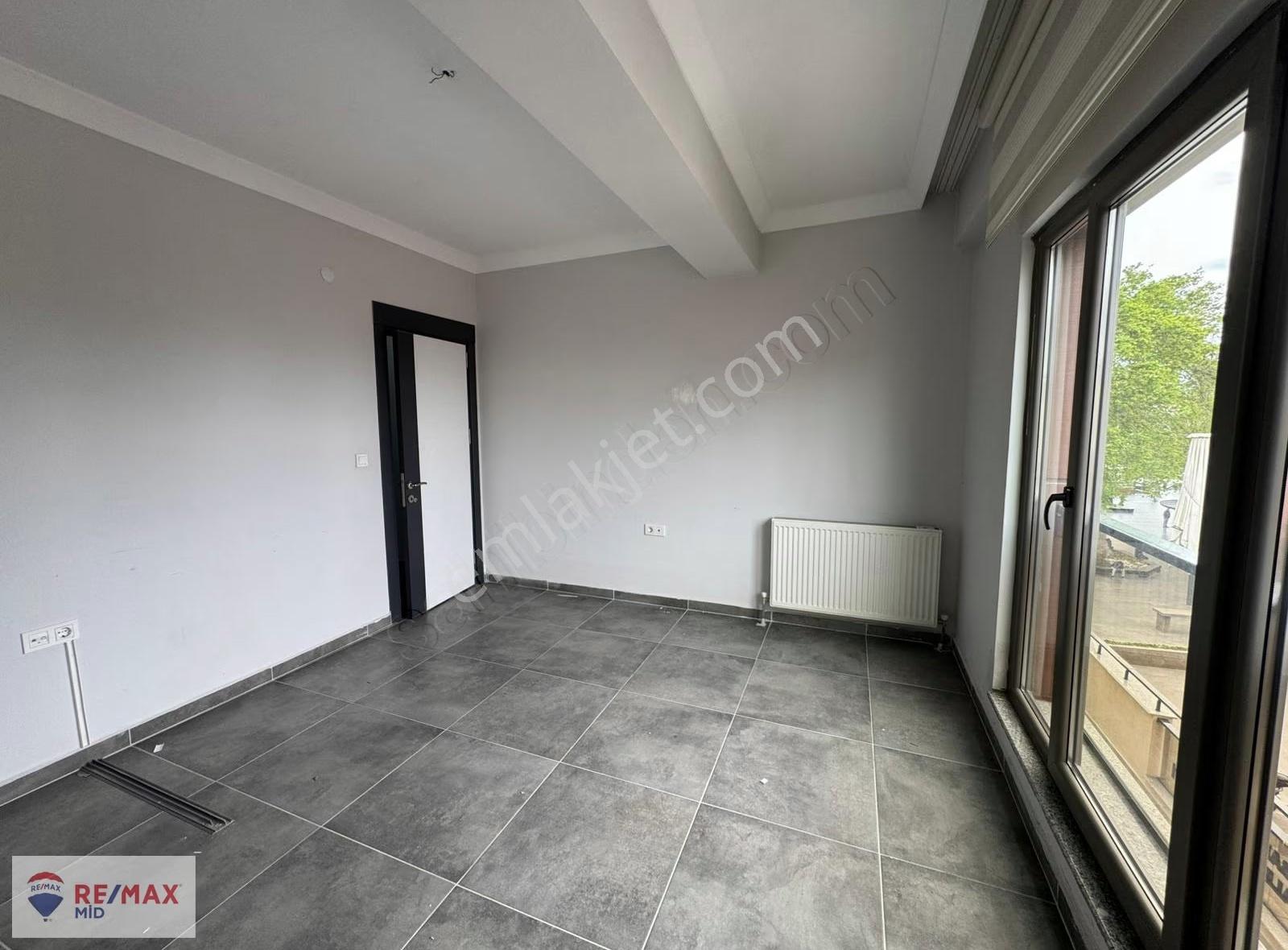 Remax Mid Paşa Cami Karşısı Kiralık Arakat Ofis, İşyeri - Görsel 9