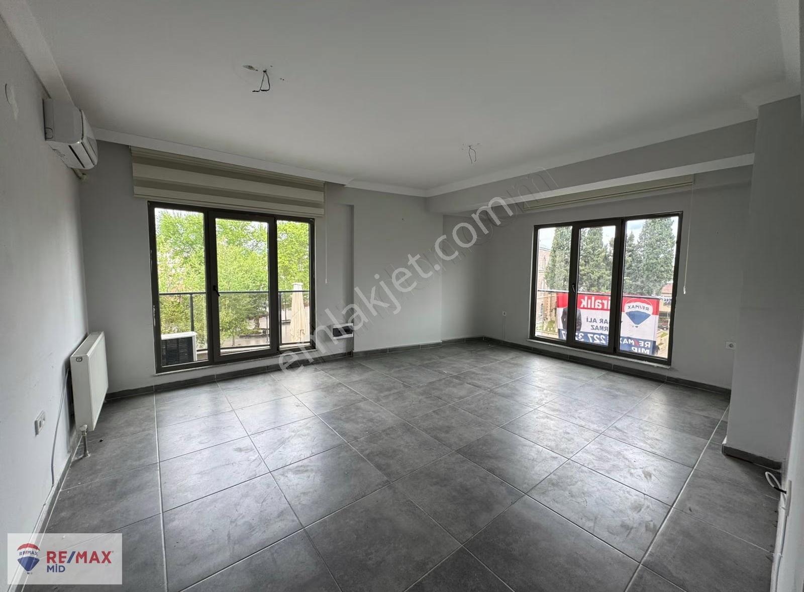 Remax Mid Paşa Cami Karşısı Kiralık Arakat Ofis, İşyeri - Görsel 16