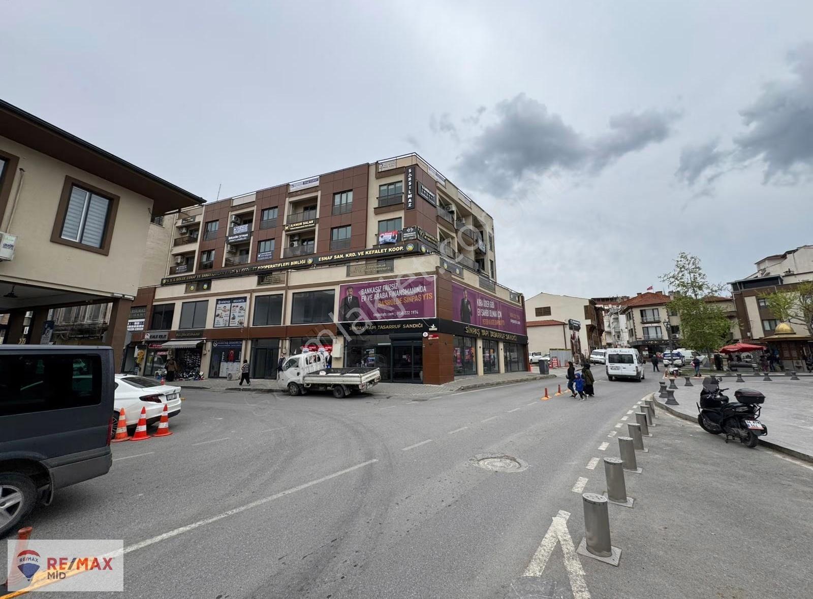 Remax Mid Paşa Cami Karşısı Kiralık Arakat Ofis, İşyeri - Görsel 10