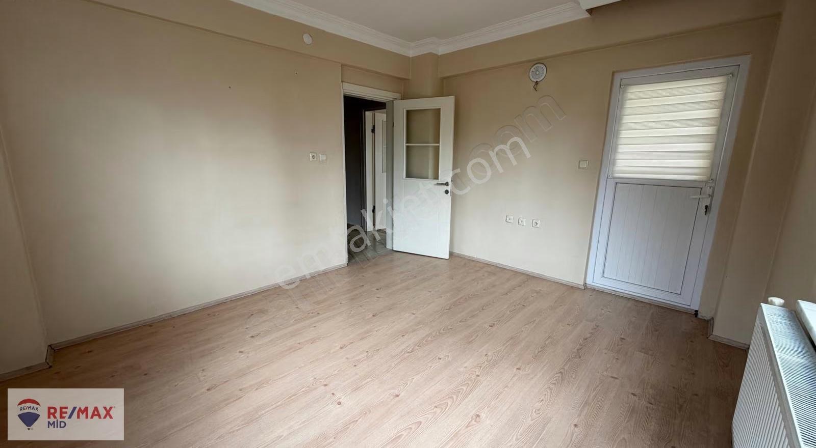 Remax Mid'den Toygar Mahallesinde Geniş Kiralık 3+1 Daire - Görsel 9