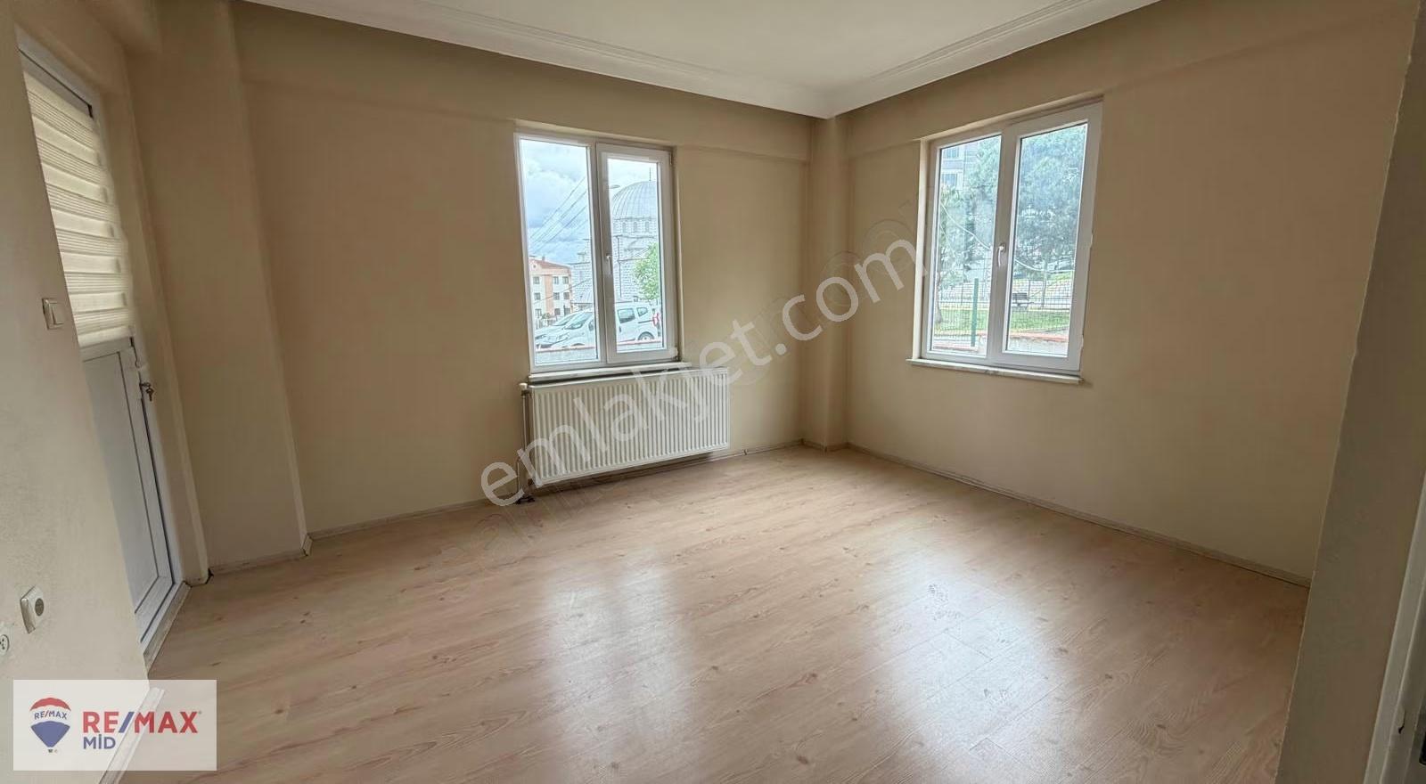 Remax Mid'den Toygar Mahallesinde Geniş Kiralık 3+1 Daire - Görsel 2