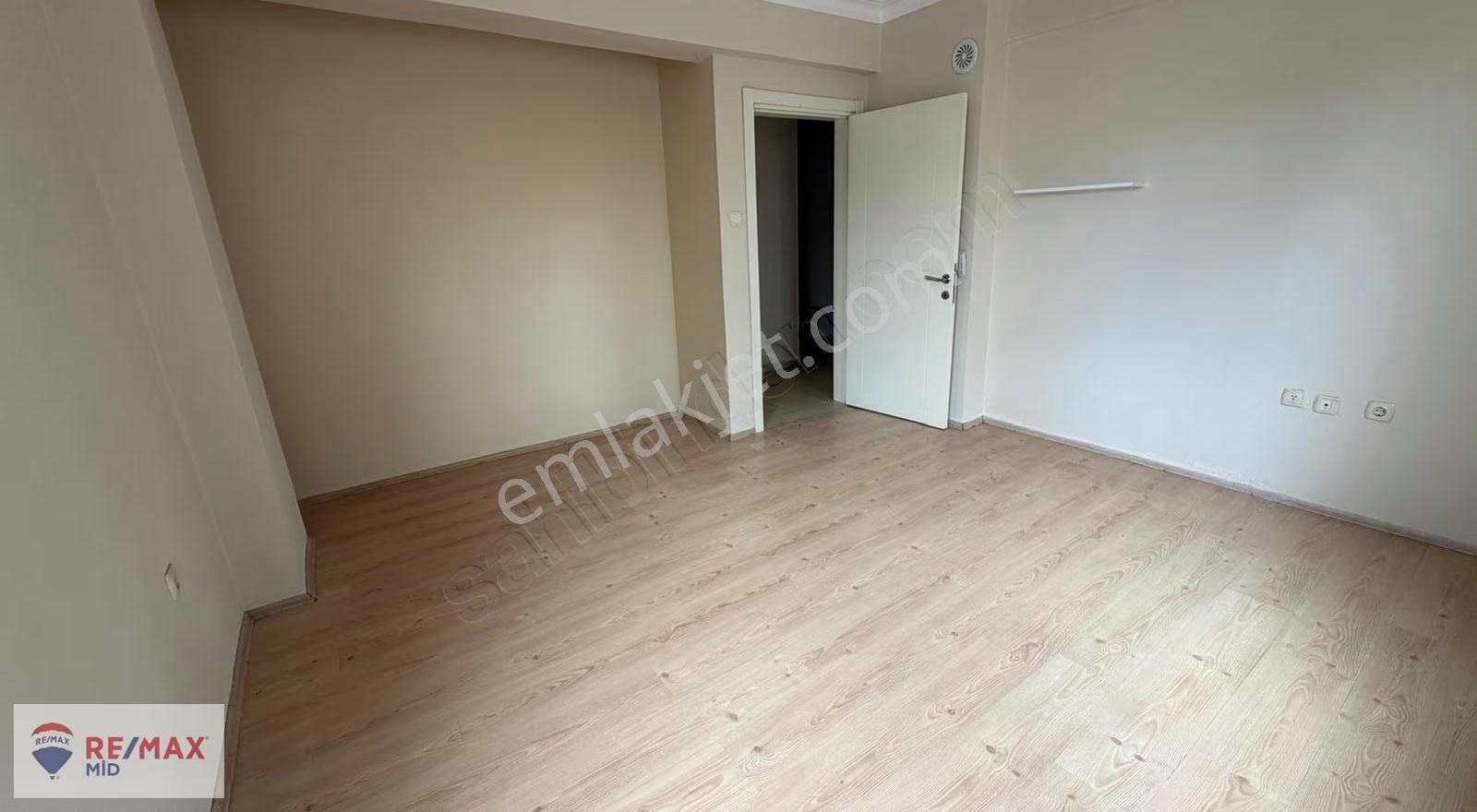 Remax Mid'den Toygar Mahallesinde Geniş Kiralık 3+1 Daire - Görsel 10