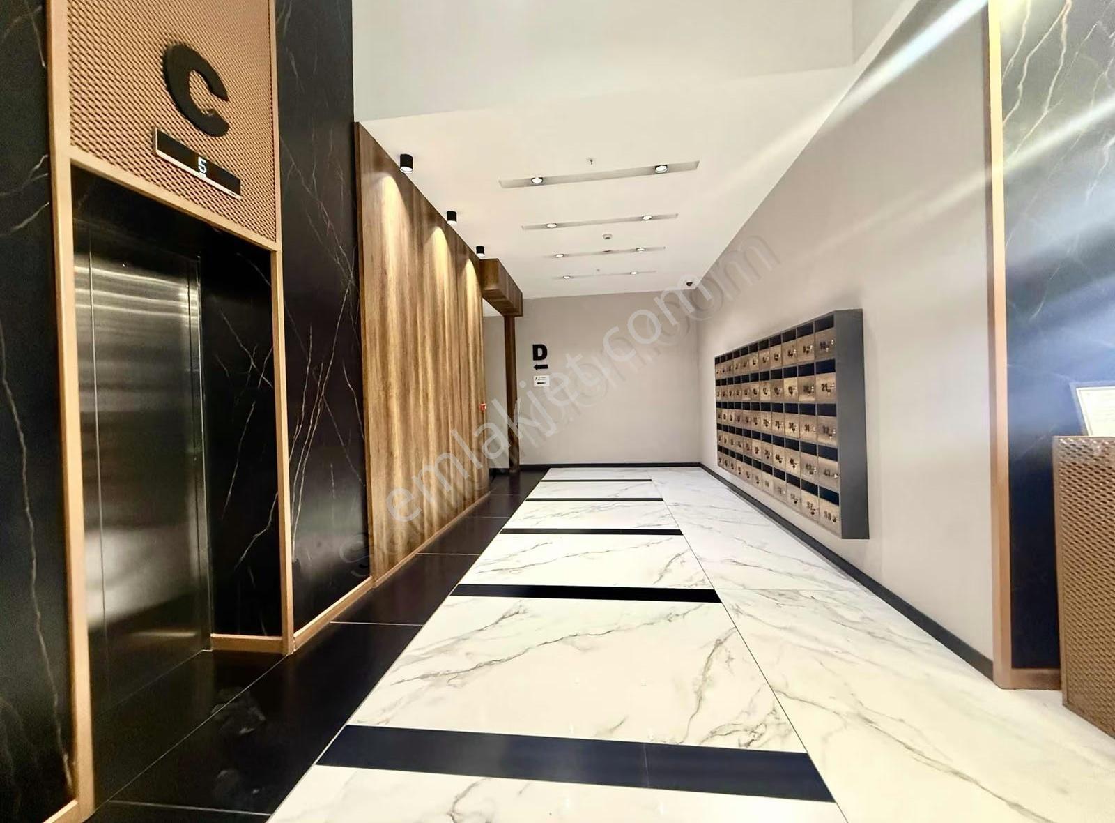 Takasa Açık Sky Tower Da Acil Satılık Dubleks Ofis - Görsel 10