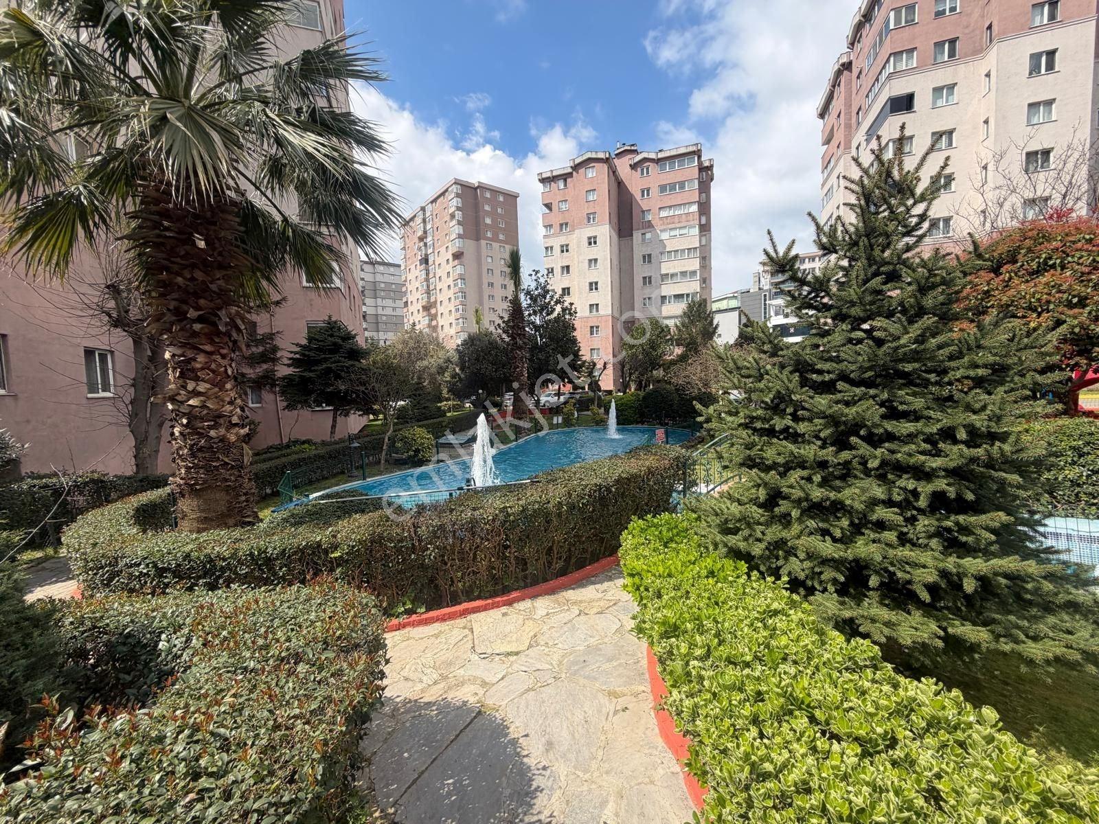 Beylikdüzü Barış Mahallesinde Evrim 2 Sitesinde Satılık 2+1 120 M2 Daire - Görsel 2
