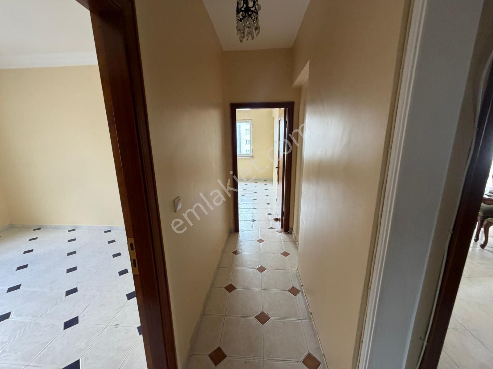 Beylikdüzü Barış Mahallesinde Evrim 2 Sitesinde Satılık 2+1 120 M2 Daire - Görsel 20