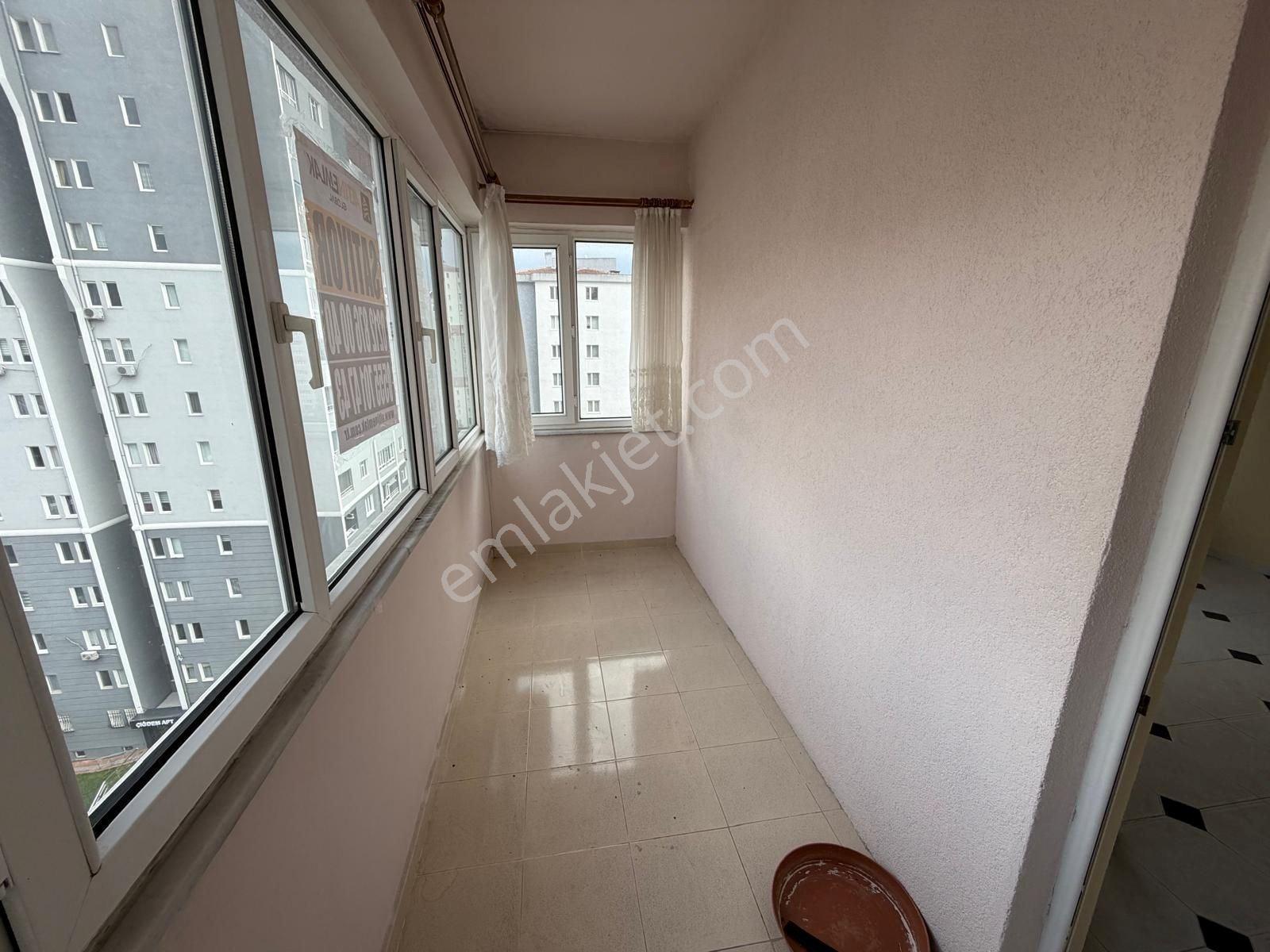 Beylikdüzü Barış Mahallesinde Evrim 2 Sitesinde Satılık 2+1 120 M2 Daire - Görsel 32