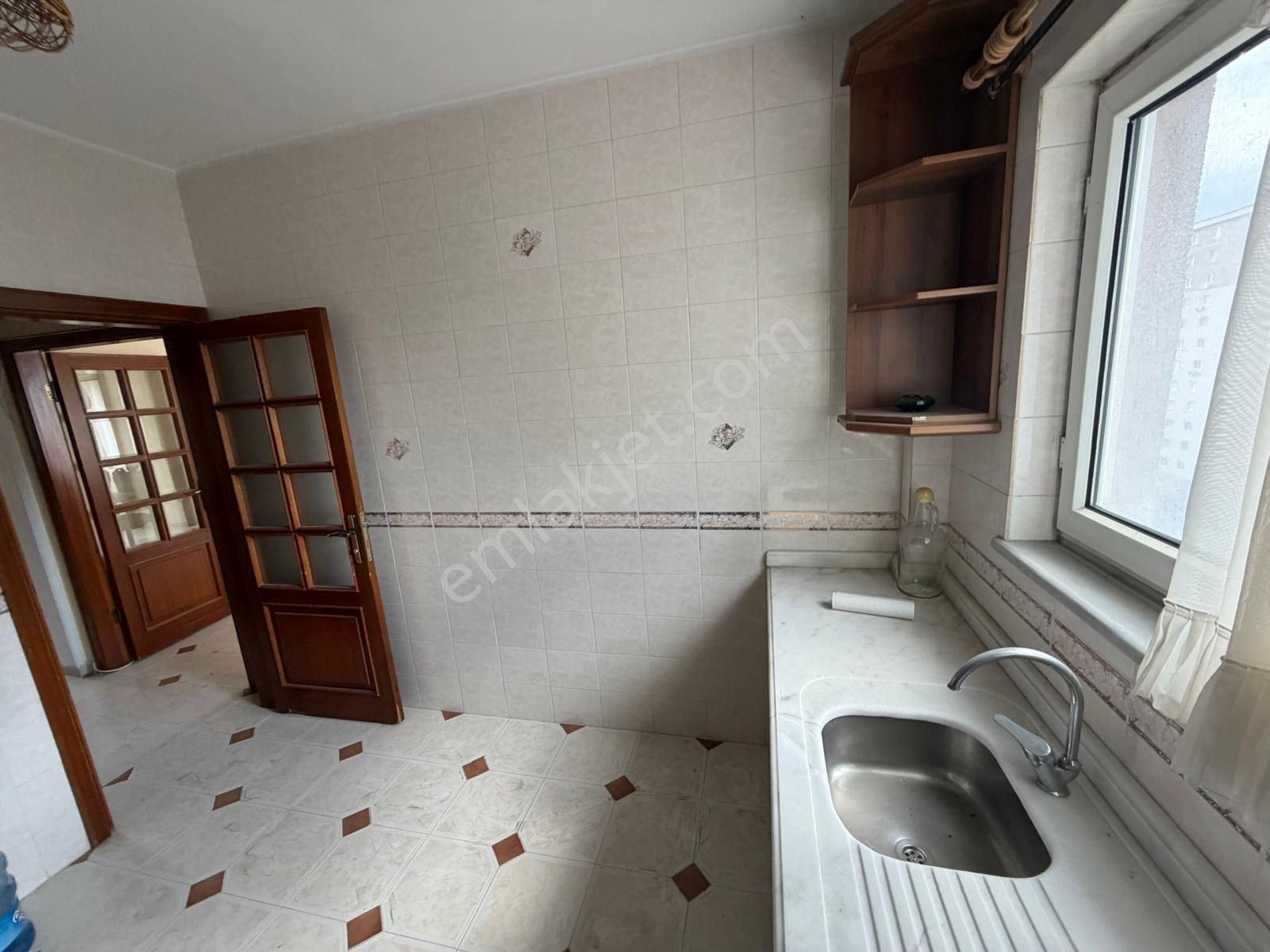 Beylikdüzü Barış Mahallesinde Evrim 2 Sitesinde Satılık 2+1 120 M2 Daire - Görsel 15