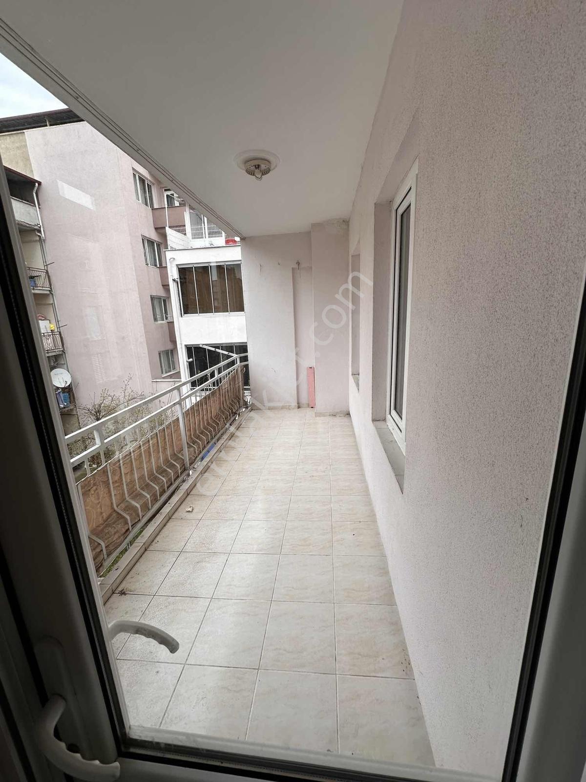 Kasrevi'den Atatürk Ve Barış Mah. Büyük 2+1 Kiralık Dailer - Görsel 6