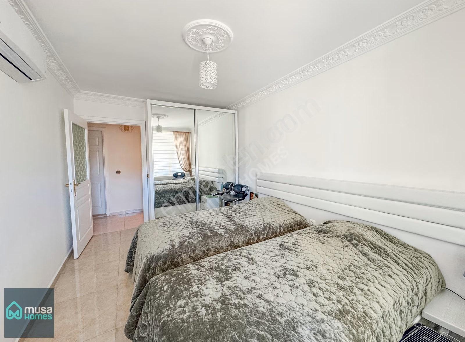 Alanya Merkezde Denize Sıfır Bölgede 2+1 Eşyalı Daire - Görsel 6