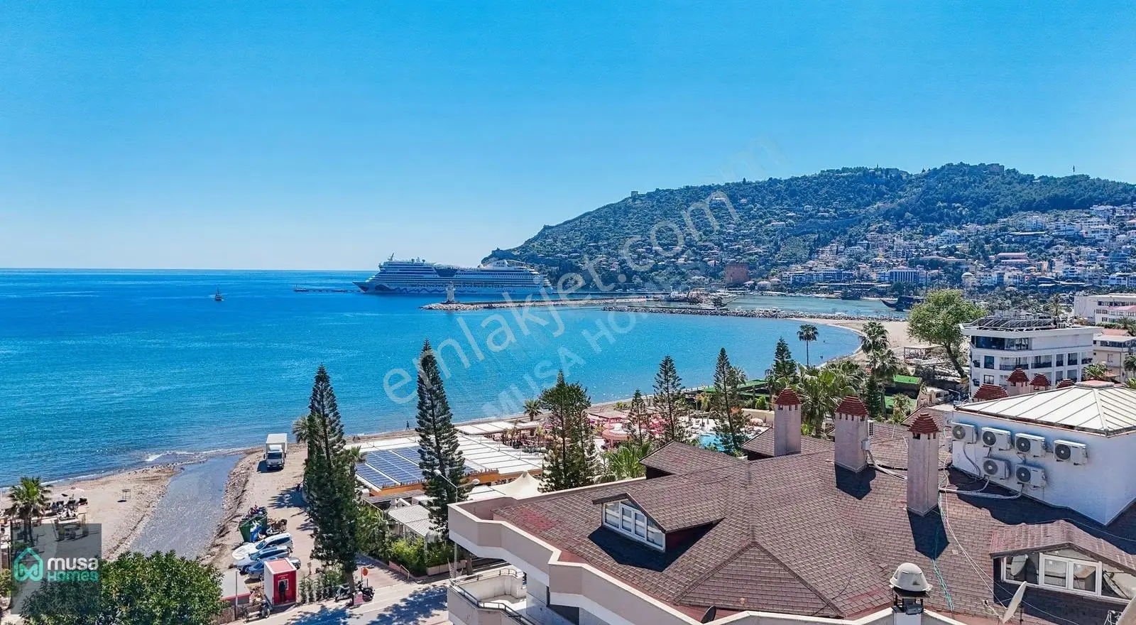 Alanya Merkezde Denize Sıfır Bölgede 2+1 Eşyalı Daire - Görsel 2