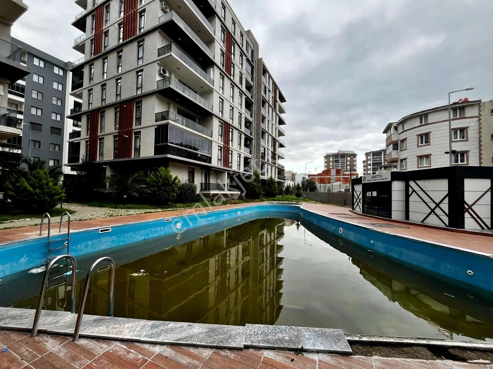 🛑🛑aktif'ten Kadıköy'de Satılık Yüzme Havuzlu Doğalgazlı Geniş 1+1 Daire