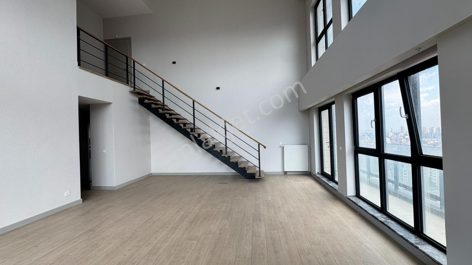 Akzirve Strada Projesinde Ayrıcalıklı 5+1 Dubleks Penthouse - Görsel 11