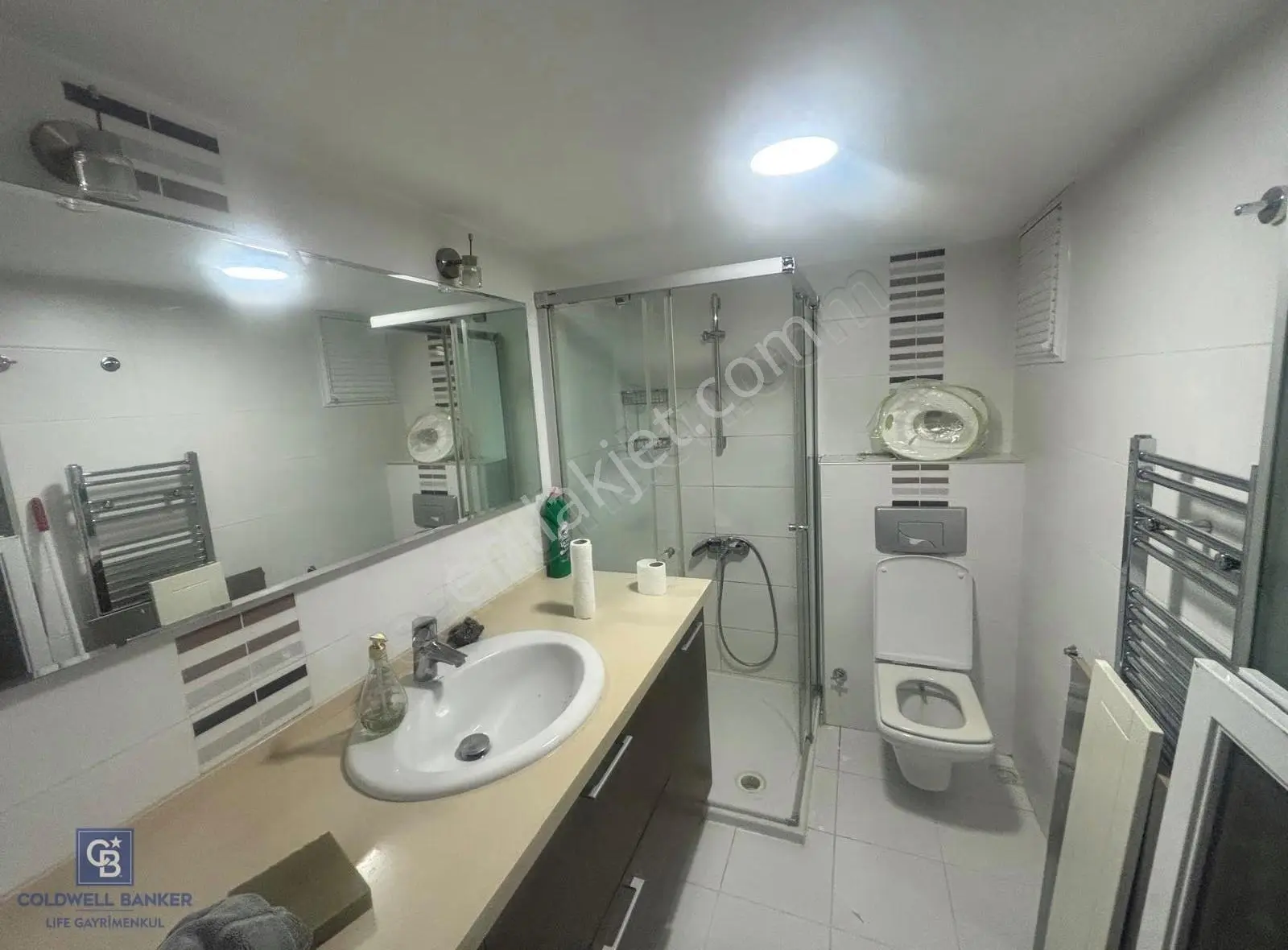 Karşıyaka Osmanbey Parkı Deniz Manzaralı 3+1 Kiralık Daire - Görsel 2