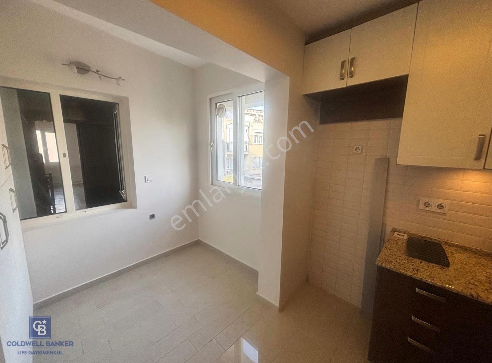 Karşıyaka Osmanbey Parkı Deniz Manzaralı 3+1 Kiralık Daire - Görsel 14
