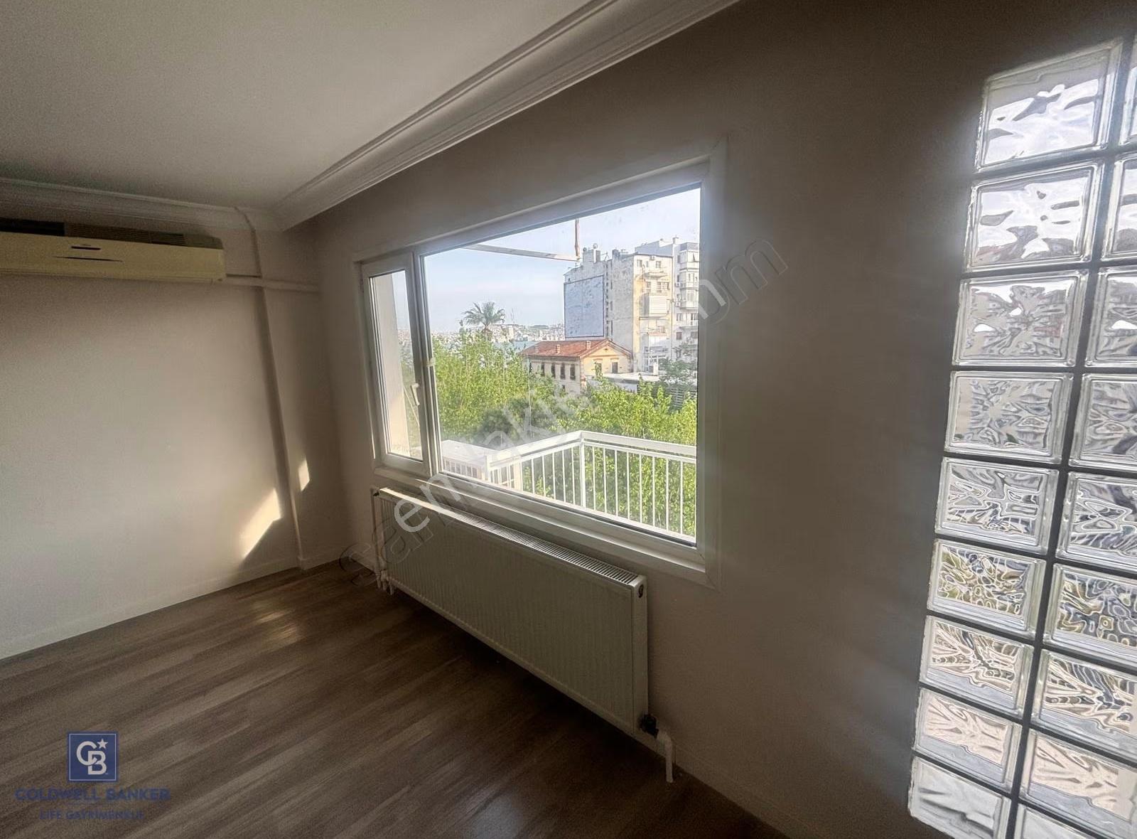 Karşıyaka Osmanbey Parkı Deniz Manzaralı 3+1 Kiralık Daire - Görsel 18