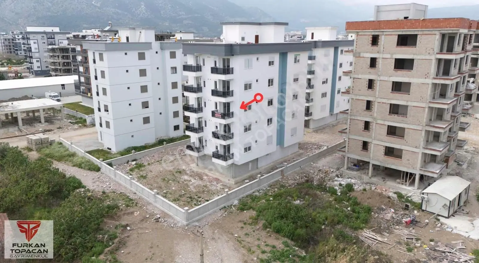 Denize Sadece 300 Metre Satılık 1+1 Daire
