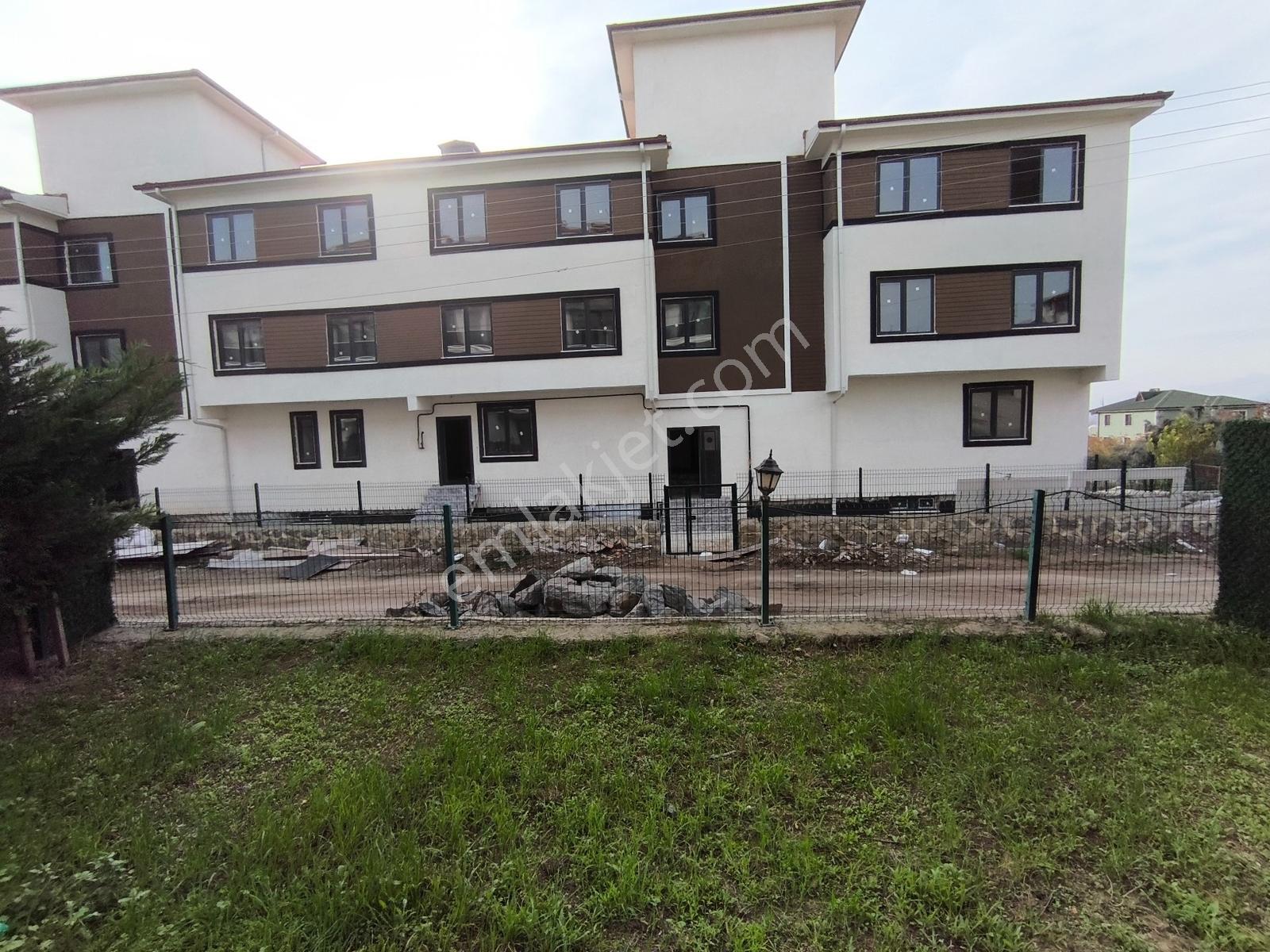 Turyaptan Geyvede Bahçeli 3+1 Dubleks Daire (kısa Süreli Eşyalı) - Görsel 31