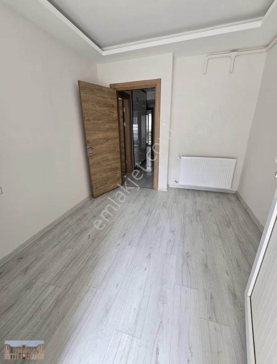Satılık Cumhuriyette 2+1 135 M2 Doğalgazlı Geniş Teraslı Daire - Görsel 15