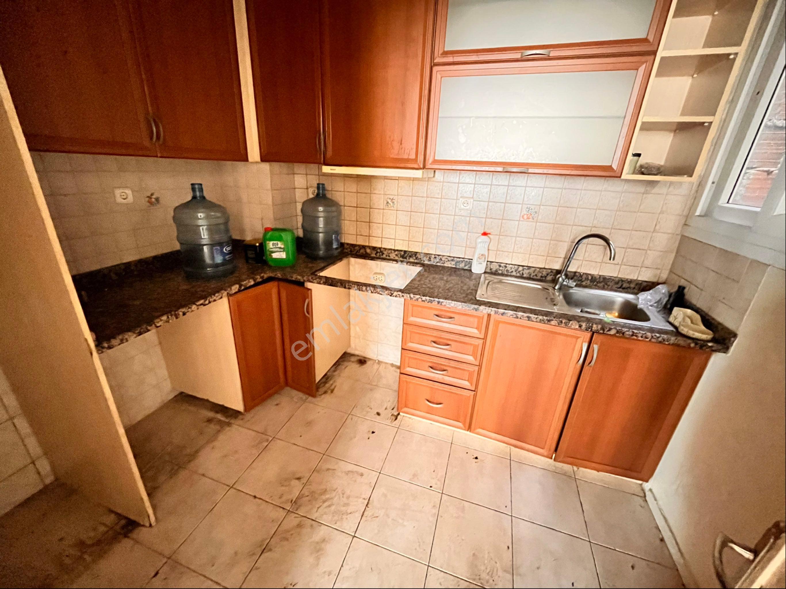 Üçyol Meydan Metro Yakınında 2+1 80m2 Temiz Arakat Köşe Daire - Görsel 17