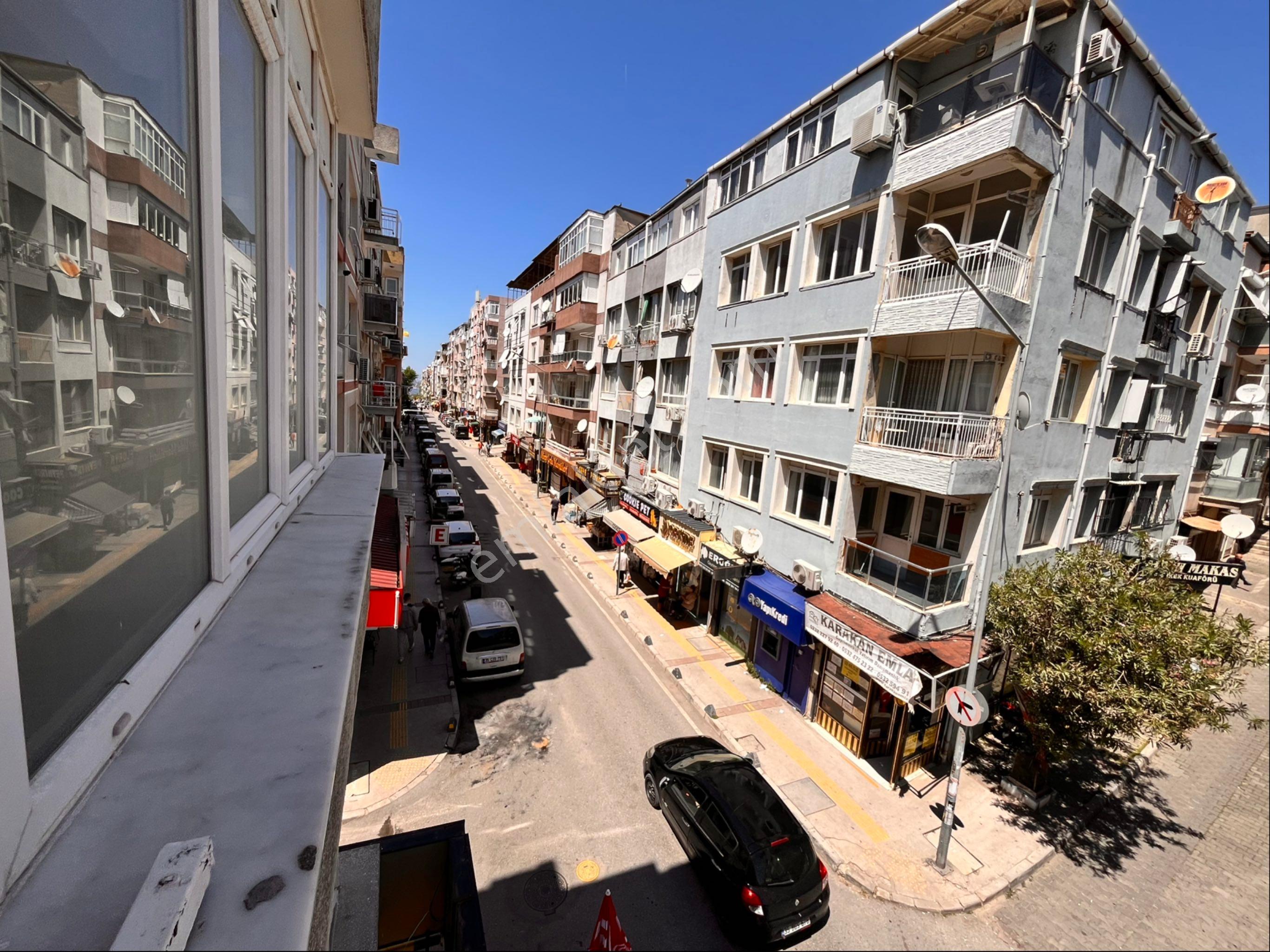 Üçyol Meydan Metro Yakınında 2+1 80m2 Temiz Arakat Köşe Daire - Görsel 31