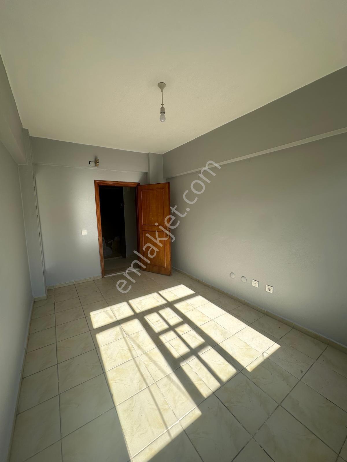 Deniz'den Çarşı Merkezde 5+1 Kiralık Ofis - Görsel 12