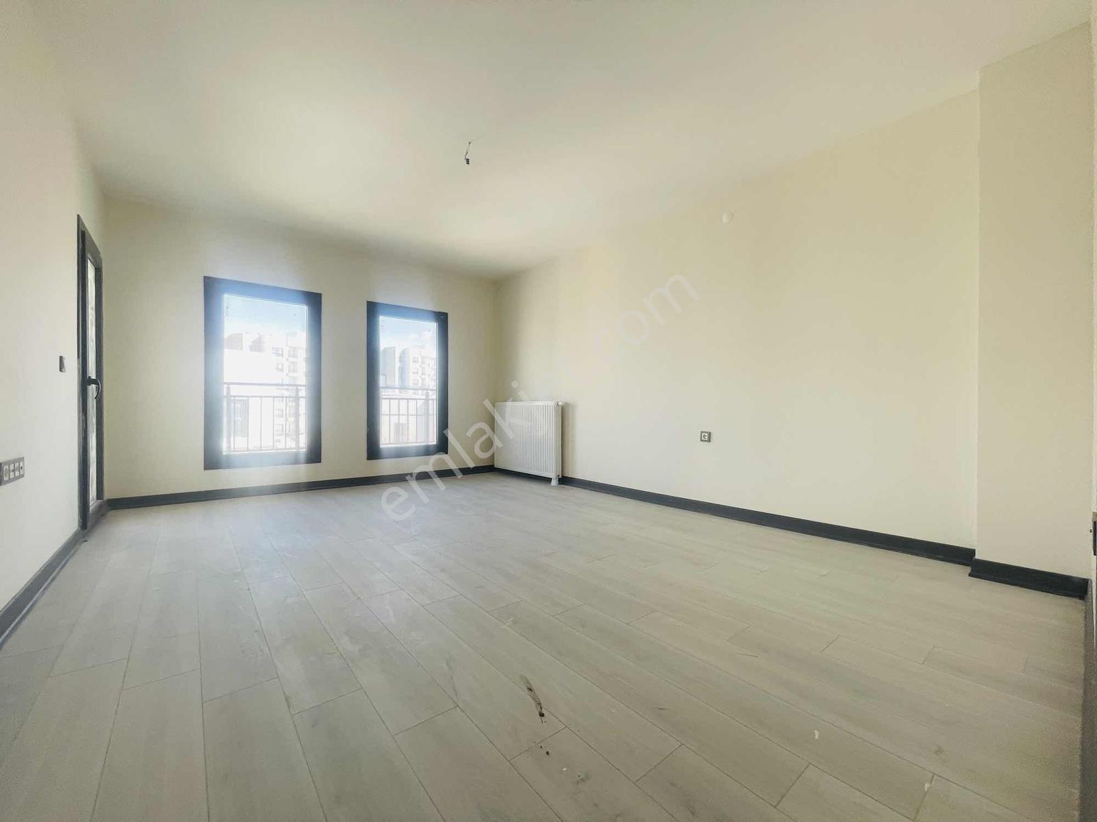 Güç Emlaktan Yeni Batıkent Tokiler De Kiralık 3+1 Daire