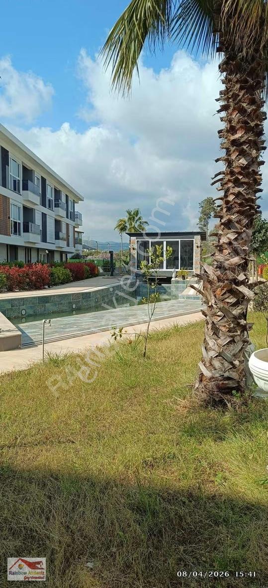 Bahçelı Sıte Içerısınde Satılık 1 + 1 Eşyalı Daıre - Görsel 13