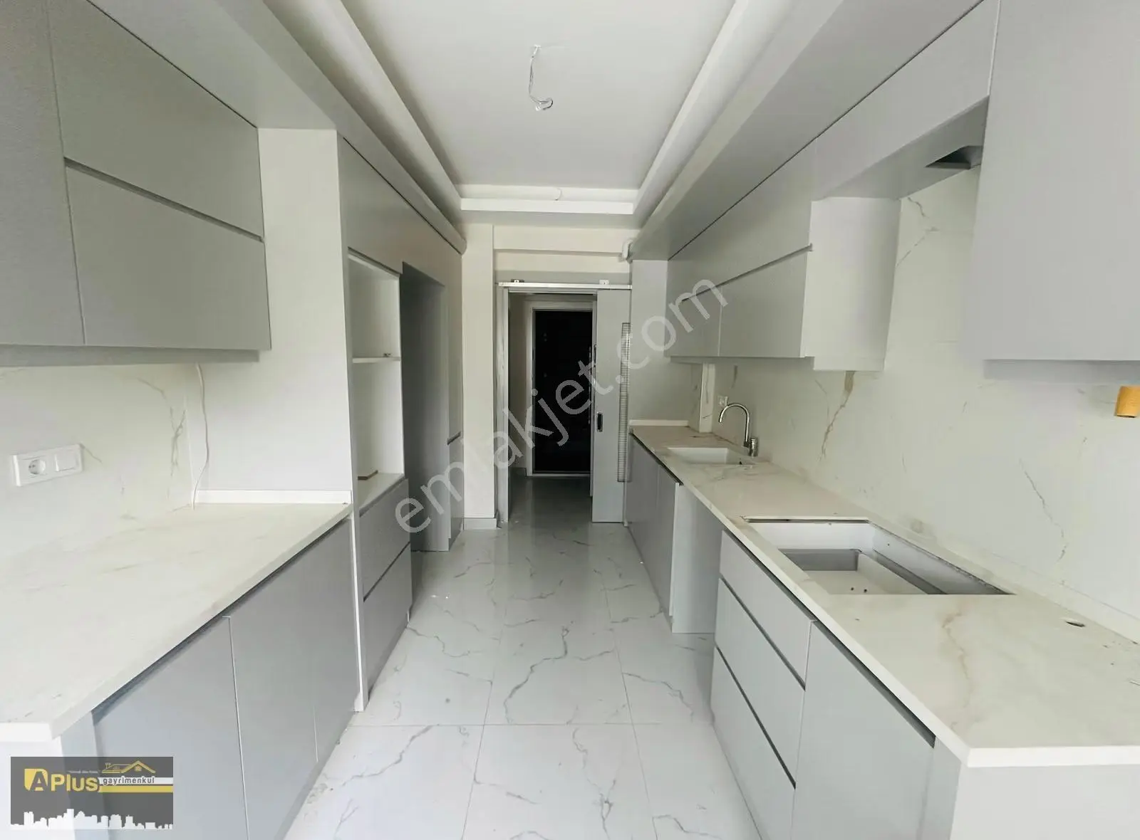 A Plus Gayrimenkulden Ferah Ve Cepheli Sıfır 3+1 Daire