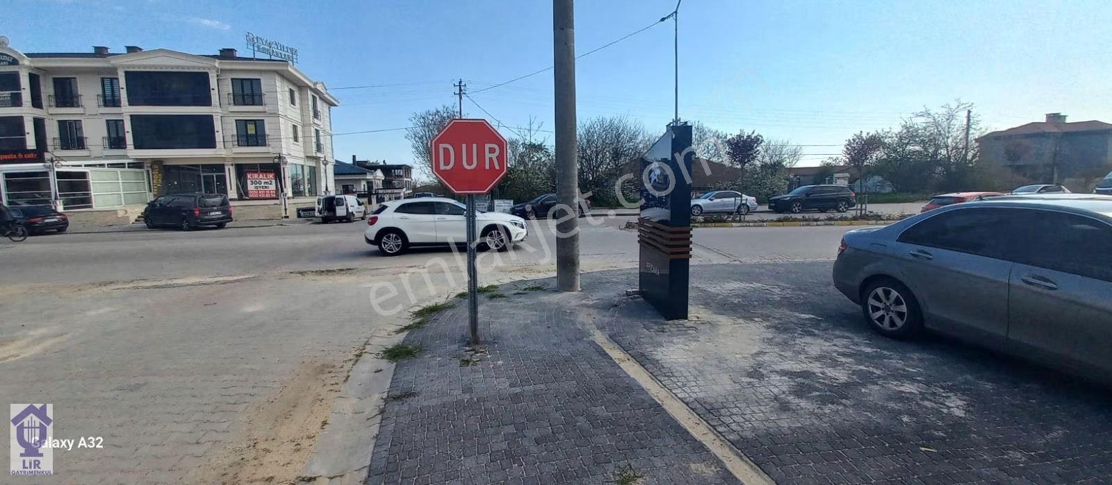 Lir Den Önerler Girişin De Kiralık 80 M2 Yola Cephe Dükkan - Görsel 16