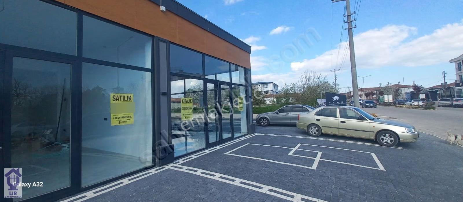 Lir Den Önerler Girişin De Kiralık 80 M2 Yola Cephe Dükkan - Görsel 7