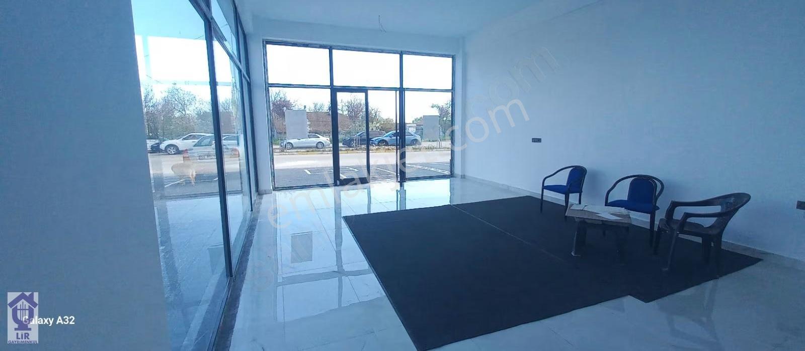 Lir Den Önerler Girişin De Kiralık 80 M2 Yola Cephe Dükkan - Görsel 18