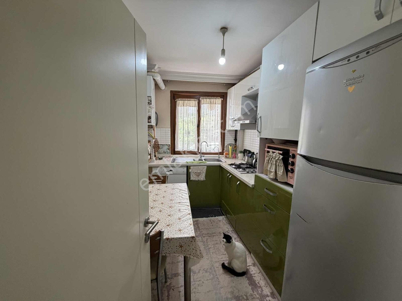 Kağıthane Hürriyet Mah Cad Üzerinde Otoparklı 2+1 Daire - Görsel 9