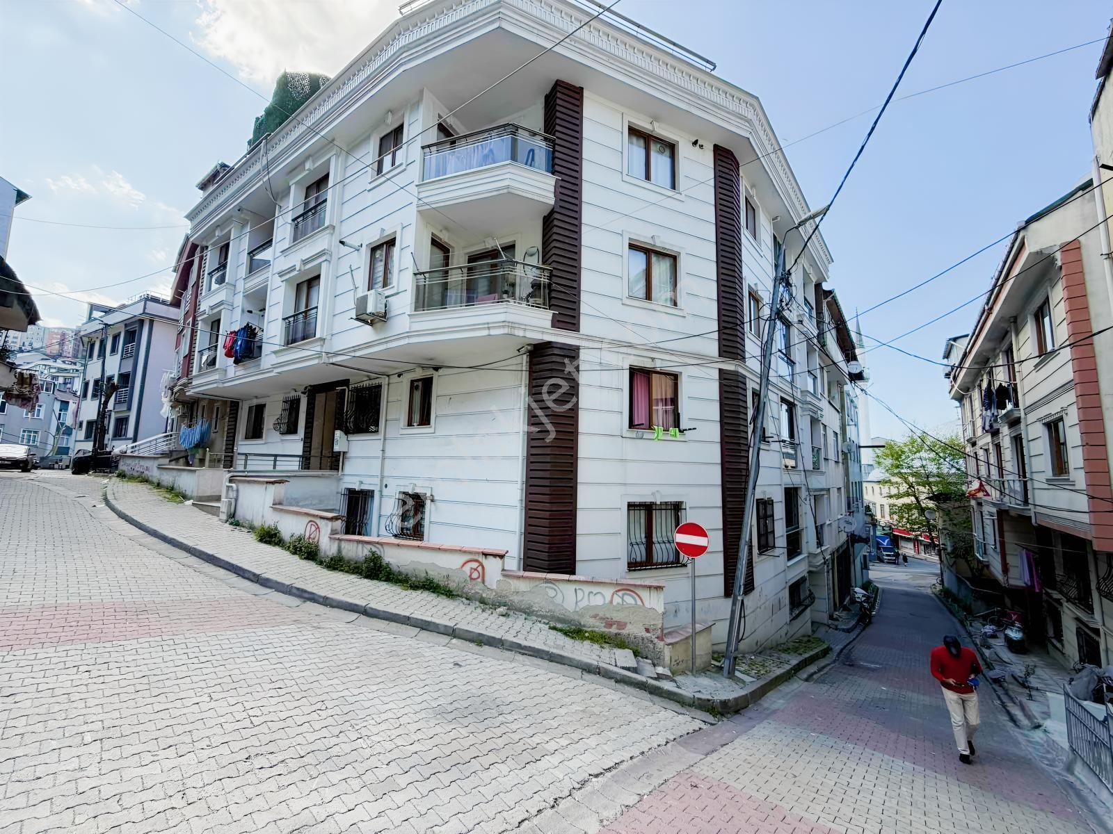 Kağıthane Hürriyet Mah Cad Üzerinde Otoparklı 2+1 Daire - Görsel 21