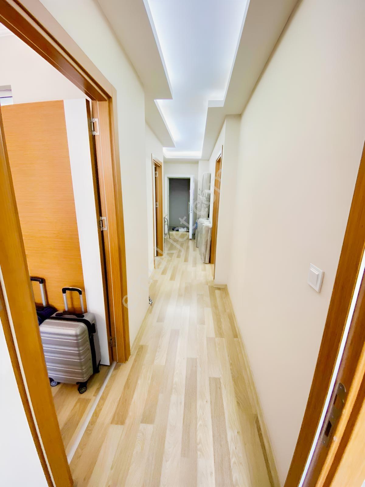 Buca Yaylacık Mahallesinde Kiralık 3+1 Full Eşyalı Asansörlü - Görsel 3
