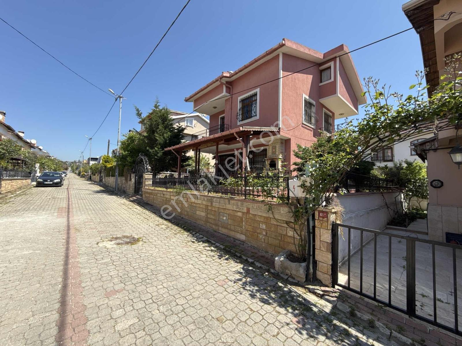 Satılık Müstakil Villa Denize 30 Metre Mesafede Mavi Yelken - Görsel 21