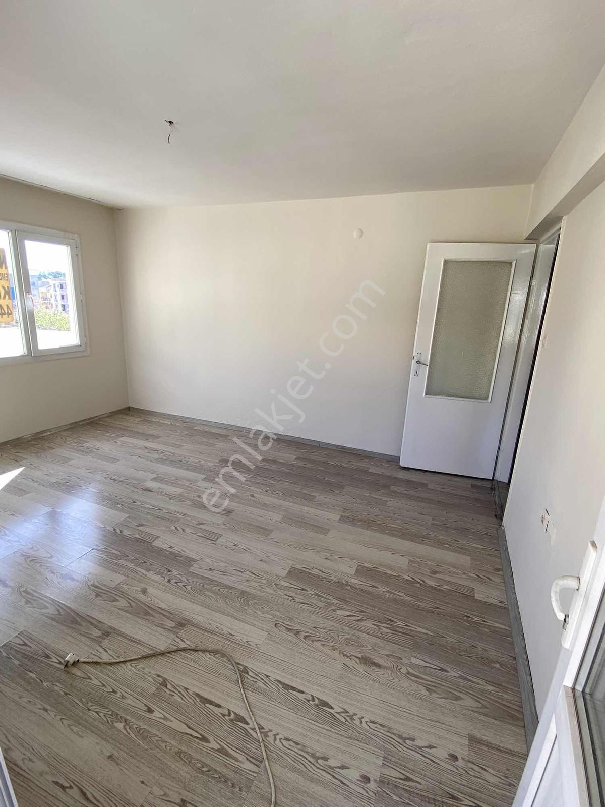 Buca Dokuzçeşmelerde Kiralık 2+1 Kapalı Mutfak Ev - Görsel 11