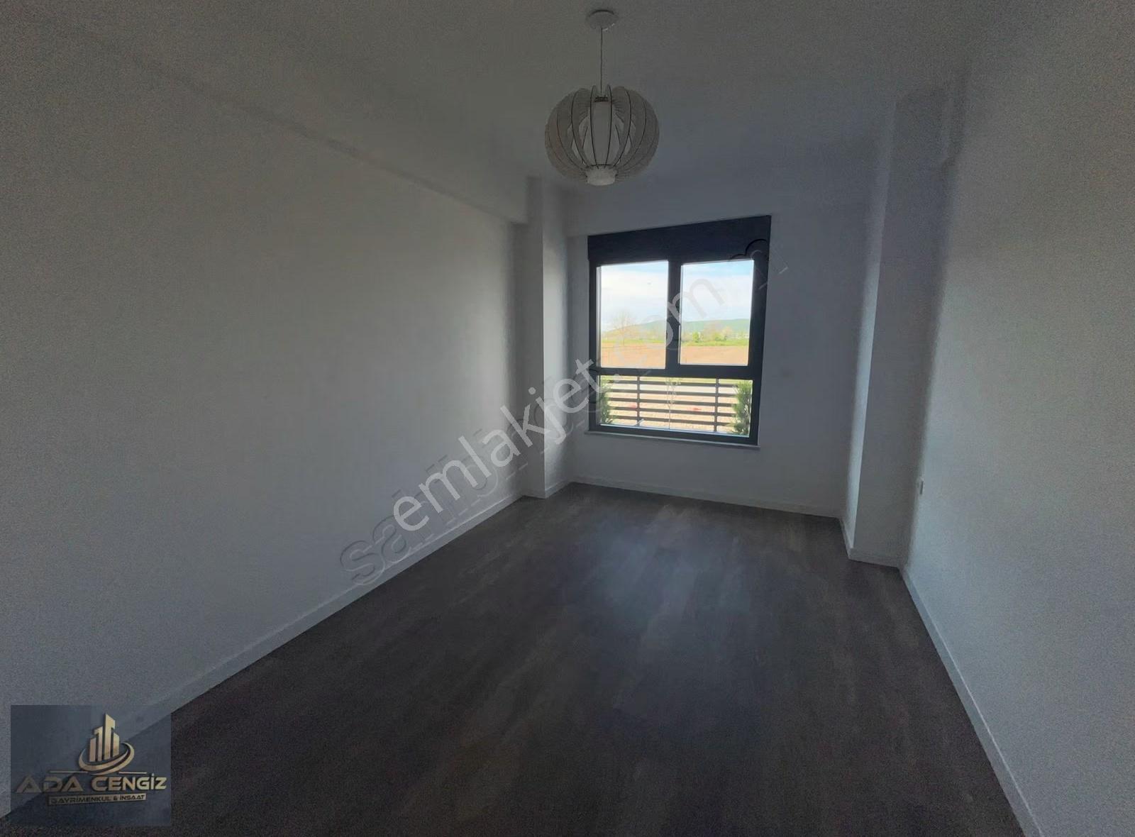 Adapazarı Tuzla Mah.3+1 135m2 Kapalı Otoparklı Ultra Geniş Daire - Görsel 16