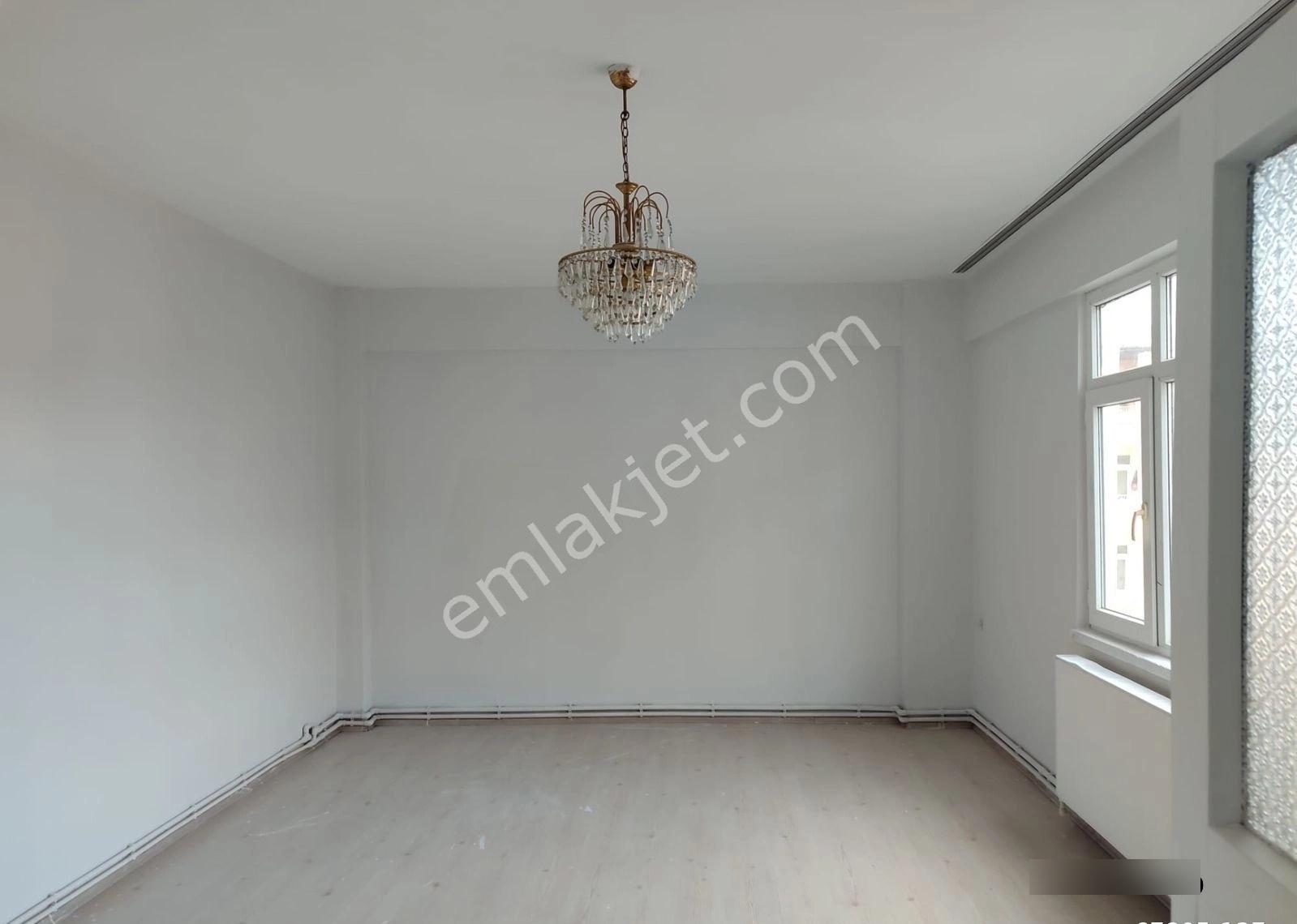Aytaş Emlaktan İlkadım Reşadiye Mah.de Satılık 3+1 Daire - Görsel 2