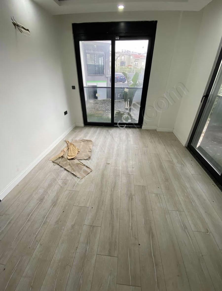 Ilıca Mahallesi'nde 1 + 1 Havuzlu Site İçerisinde Satılık Daire - Görsel 3