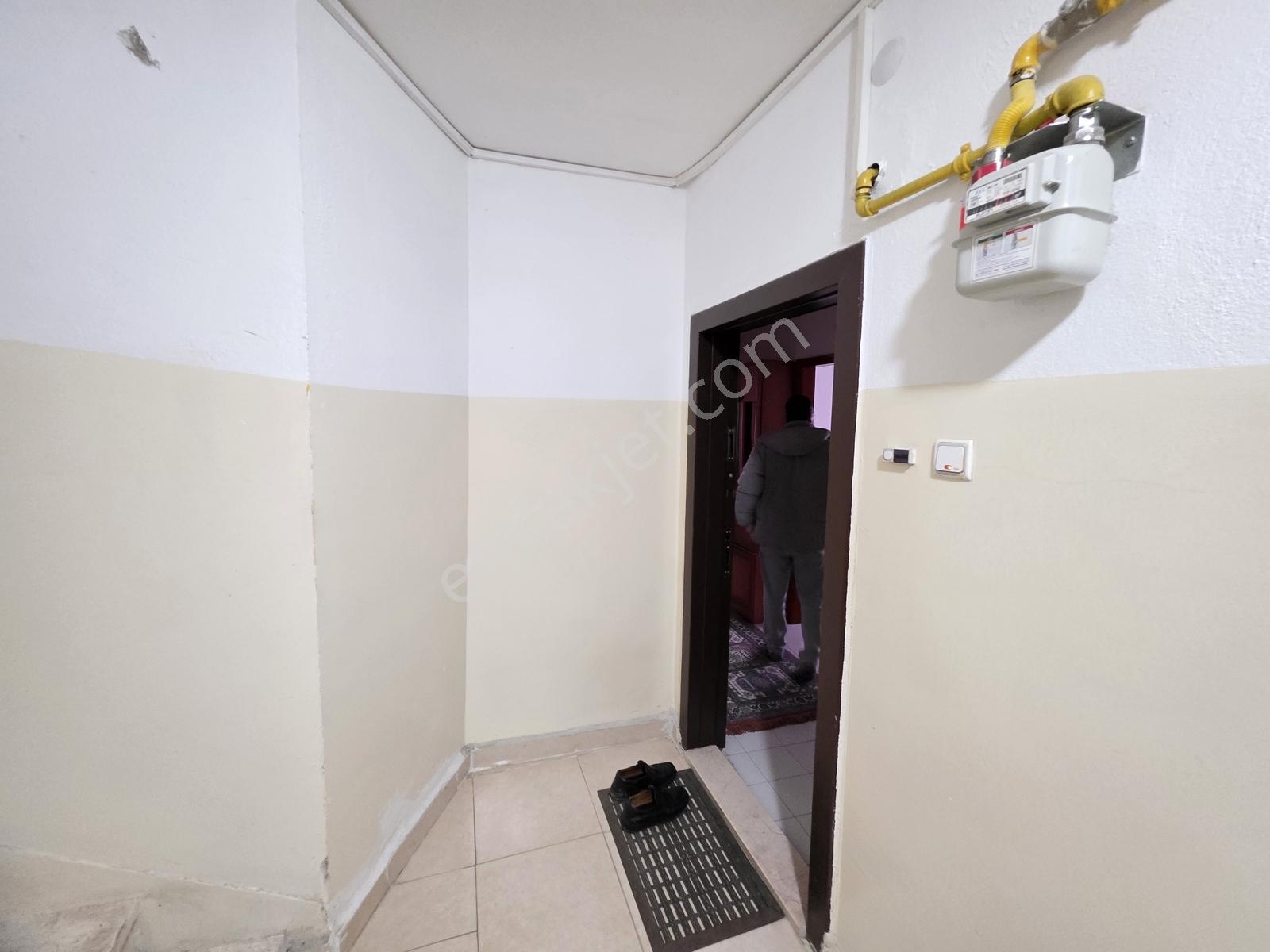 Rw Nestten İller Bankası Karşısı Satılık Geniş Arakat 2+1 - Görsel 12