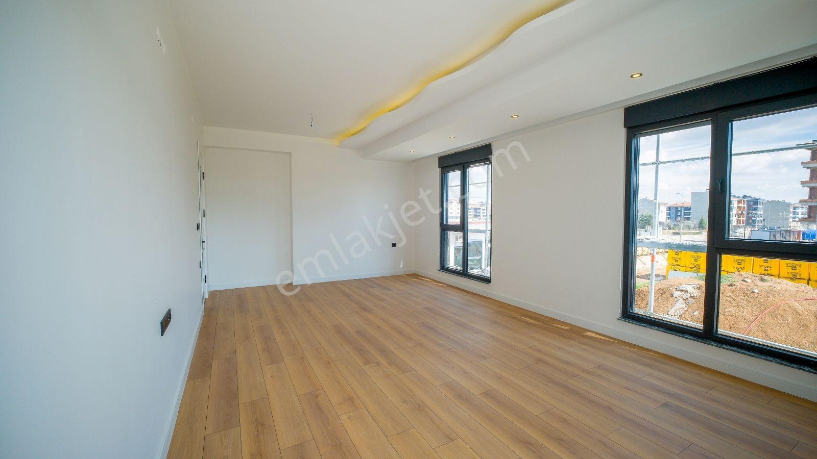 Rw Nestten Bulvar Da Ö.garajlı Havuzlu Satılık 155m2 3+1 Daire - Görsel 17