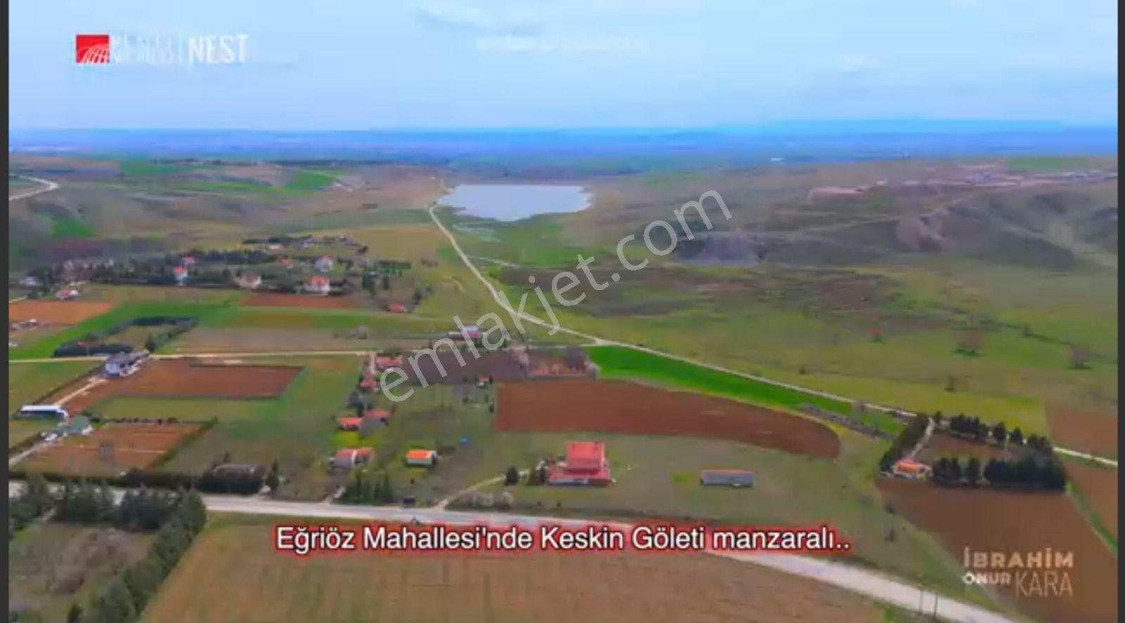 Rw Nestten Eğriöz'de Gölet Manzaralı İki Katlı Ev Ve Tarlası - Görsel 4