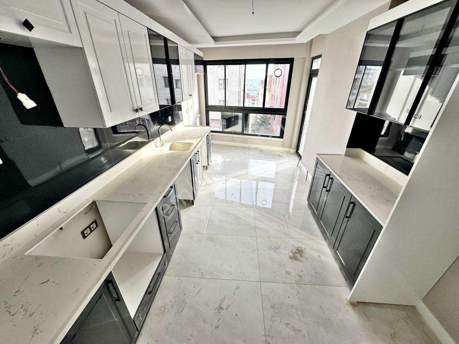 Ayvalı Sancaktepede Arakat E.banyo Acil Satılık Sıfır 3+1 Daire_ - Görsel 13
